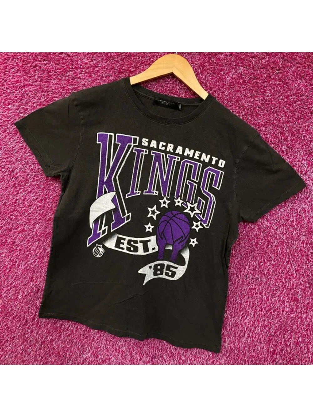 Junk Food NBA Sacramento Kings Women's Graphic T-Shirt Small